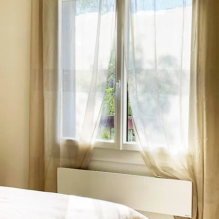 Fenetre Sur Cour - Centre - Parking Prive Apartamento