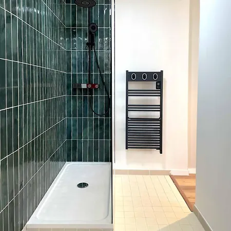 Fenêtre Sur Cour - Centre - Parking Privé