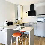 Fenetre Sur Cour - Hyper Centre, Parking Inclus, Balcon, Wifi * Albi