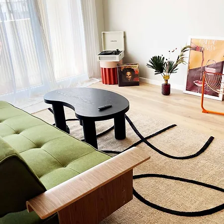 Fenetre Sur Cour - Centre - Parking Prive ألبي