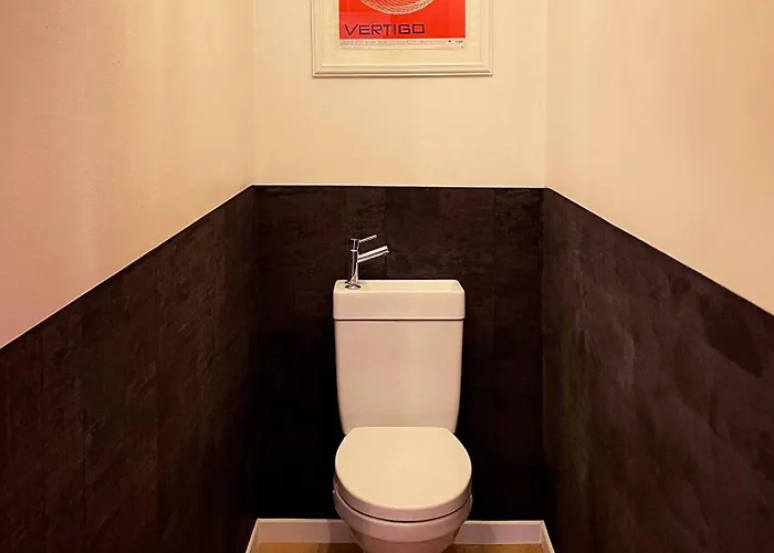 Fenetre Sur Cour - Hyper Centre, Parking Inclus, Balcon, Wifi Apartment